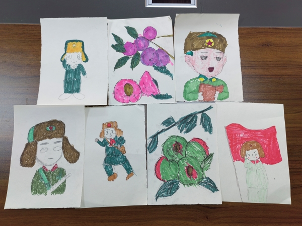 小朋友學雷鋒繪畫展