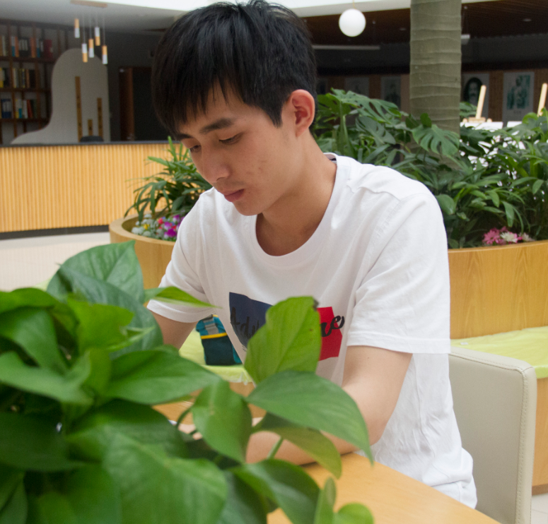 e578d8fd-75b6-4431-9b55-68138597e323 e578d8fd-75b6-4431-9b55-68138597e323